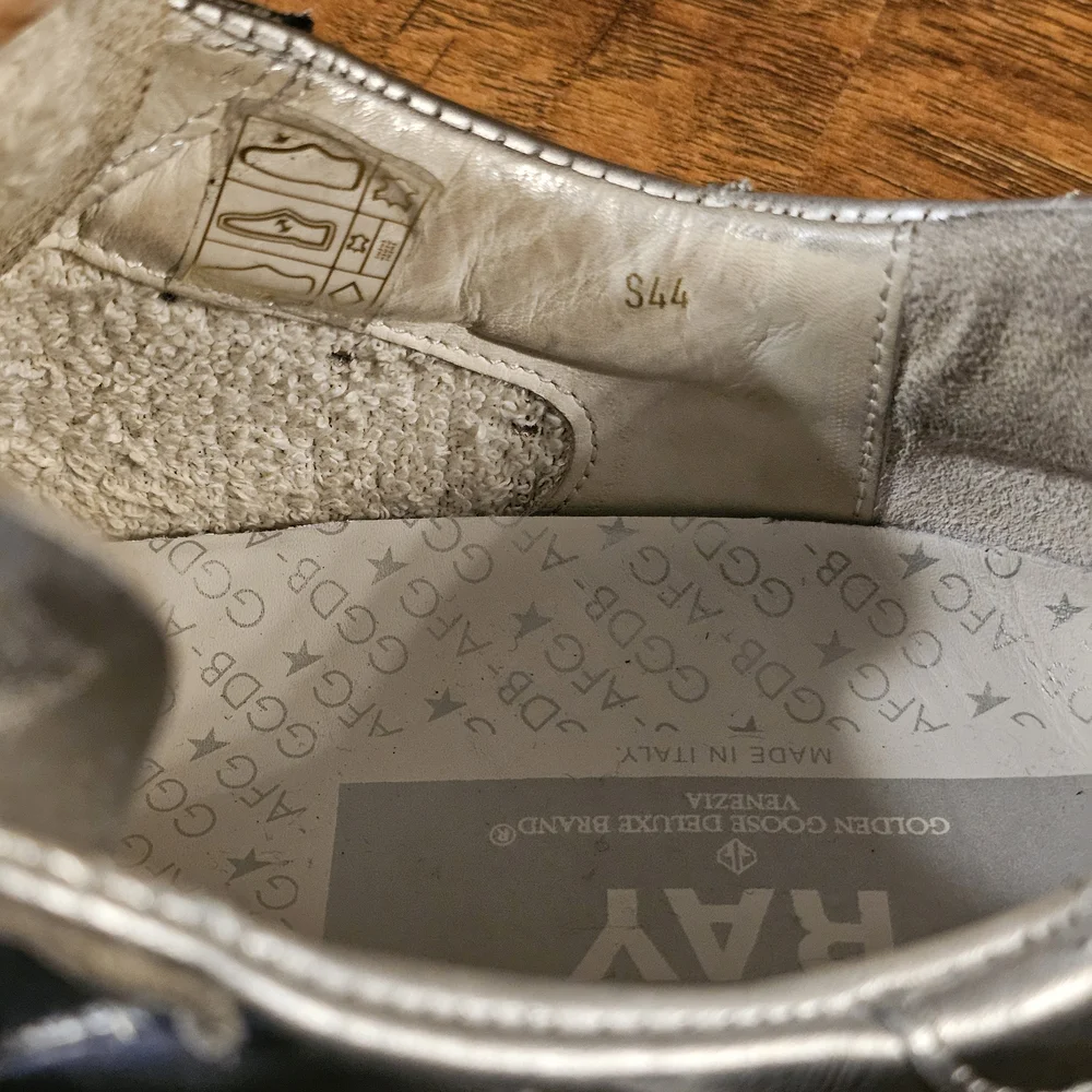 Golden Goose Limited Edition Superstar Sneakers in Silver | S44 - Picture 7 of 10